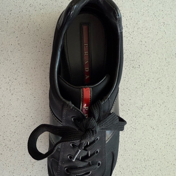 Prada men’s fashion jogger sneaker - Picture 4 of 5